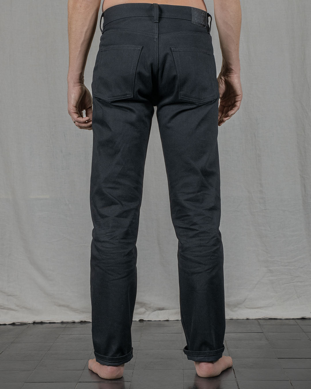 002 REGULAR / RIGID / SELVEDGE / CHARCOAL