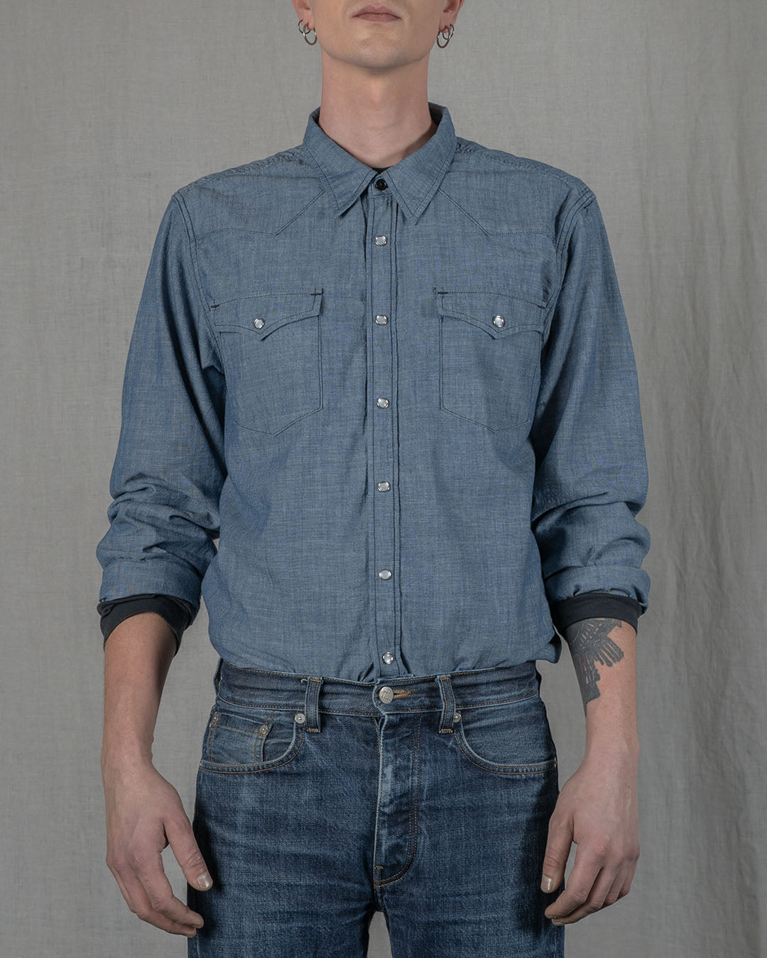 010 CLASSIC / REGULAR / RIGID / CHAMBRAY